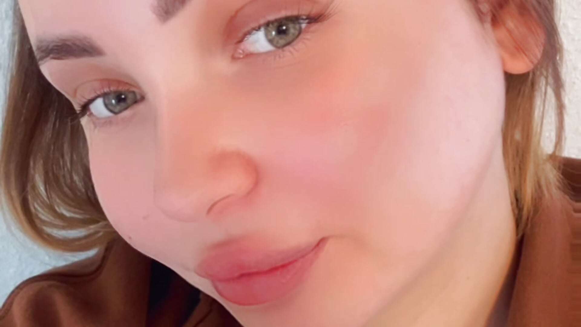 42C51A72-82EA-4F78-86A8-36C12D10241C - video by lika202623 cam model