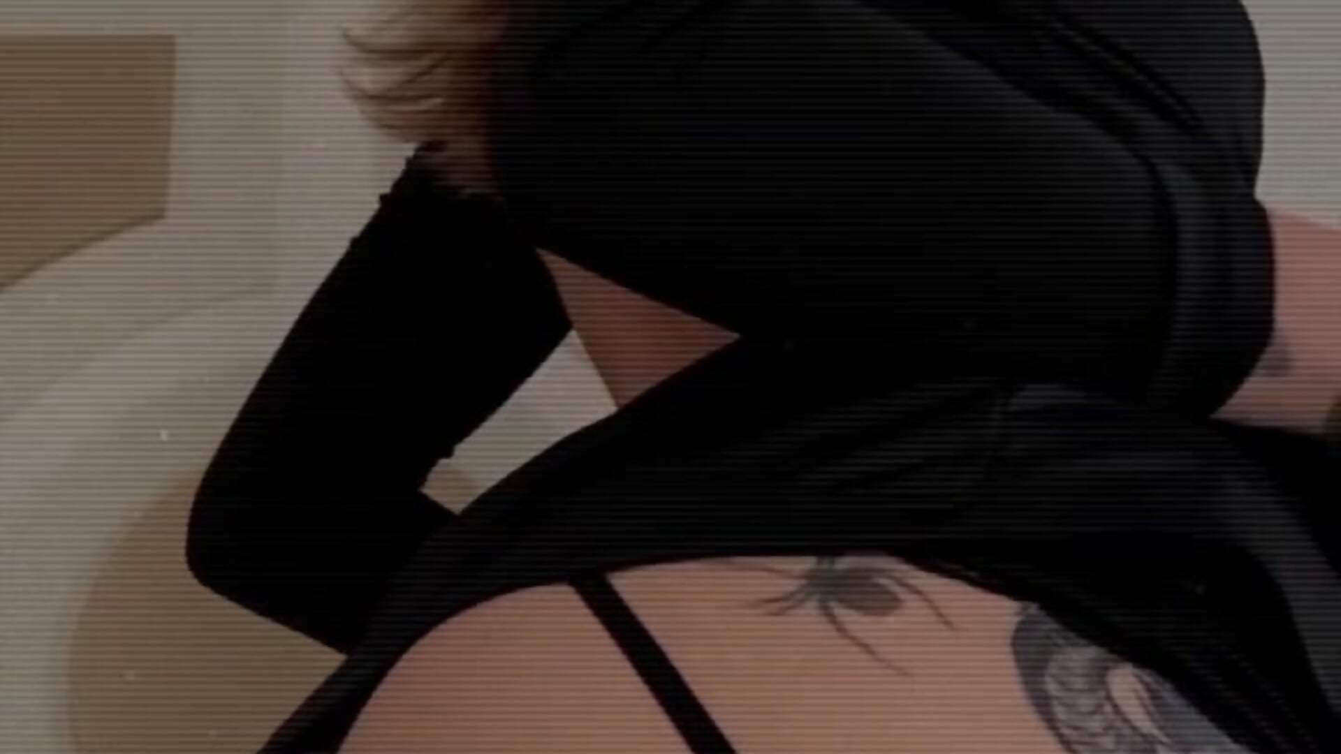 Sweet temptation 😏🖤 - video của người mẫu cam Crystal_Rose__