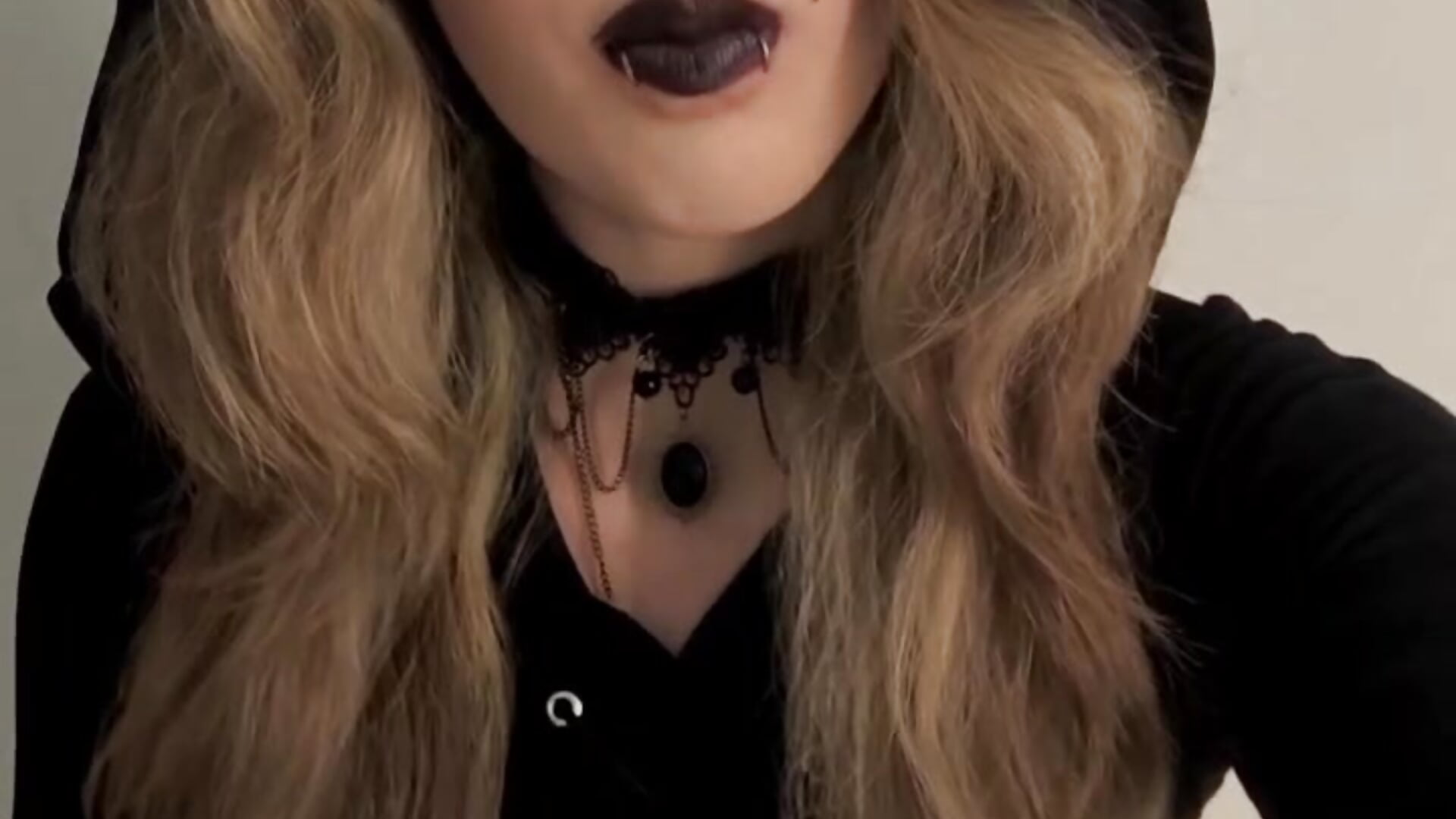 Pretty little nightmare🖤 - Video von Crystal_Rose__ Cam-Model