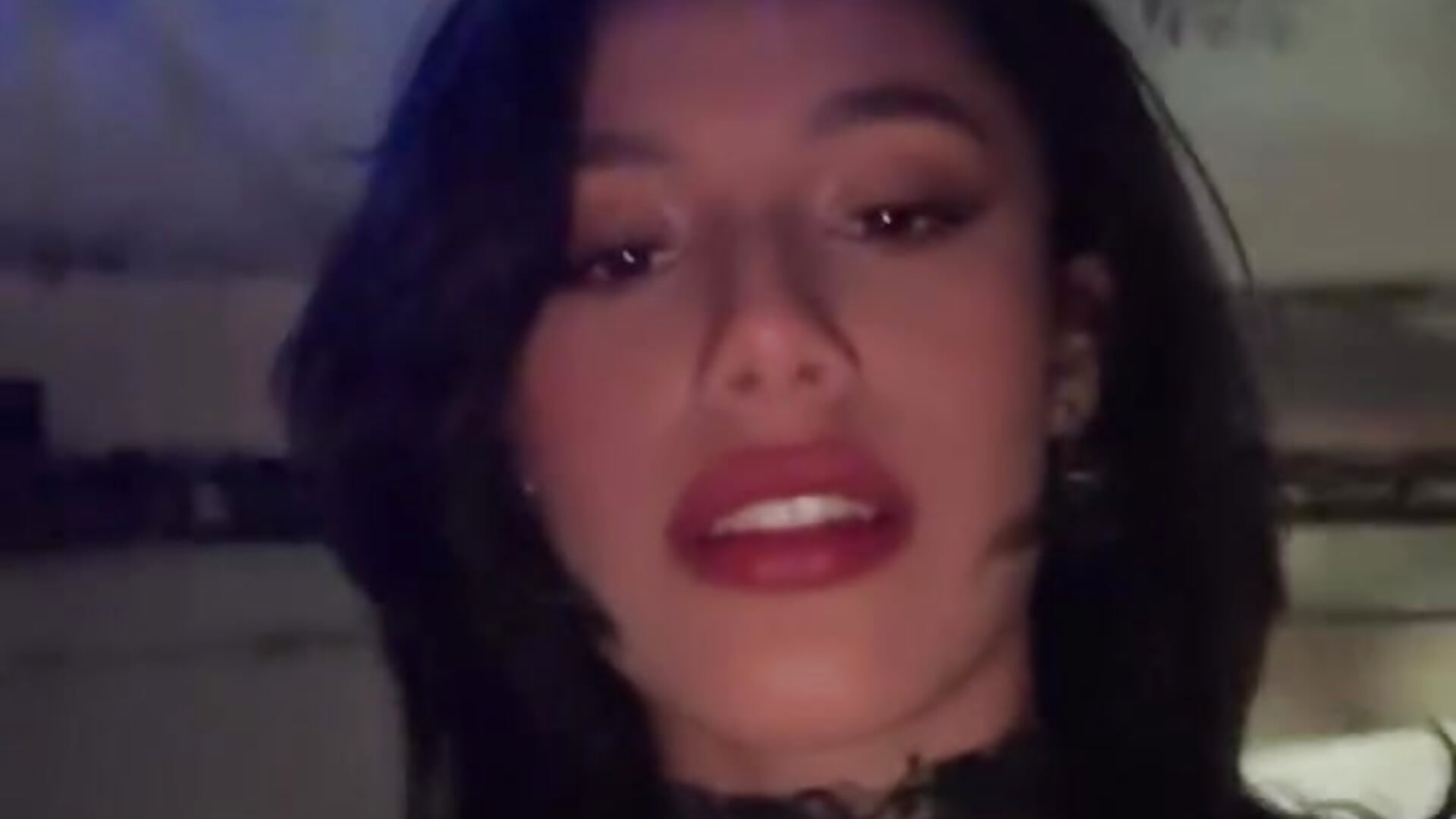 Me - فيديو من Carol_Daniel موديل الكام