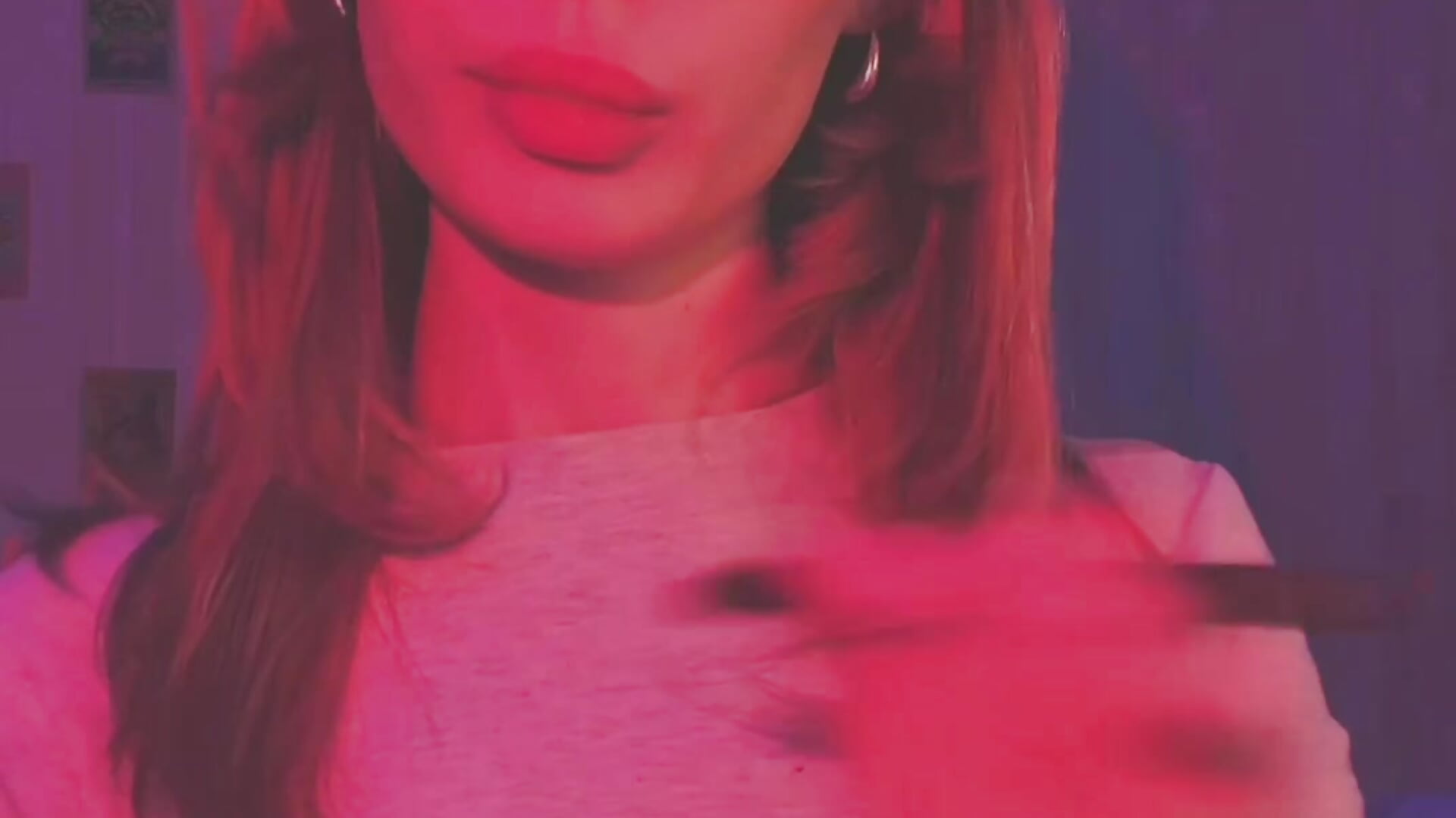 The eyeliner has dried out LMAO - video oleh DellaCampbell
