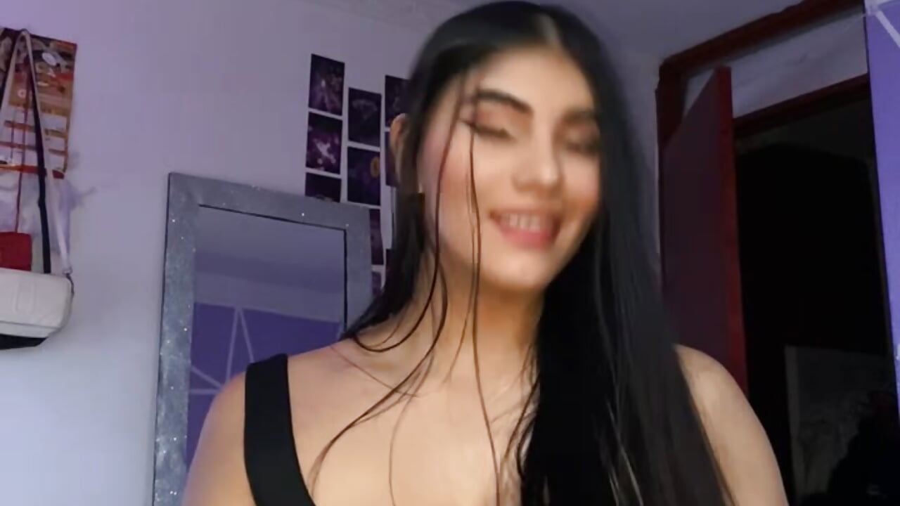 profile-intro-video-1768941943 - βίντεο μοντέλου AlaraKeys