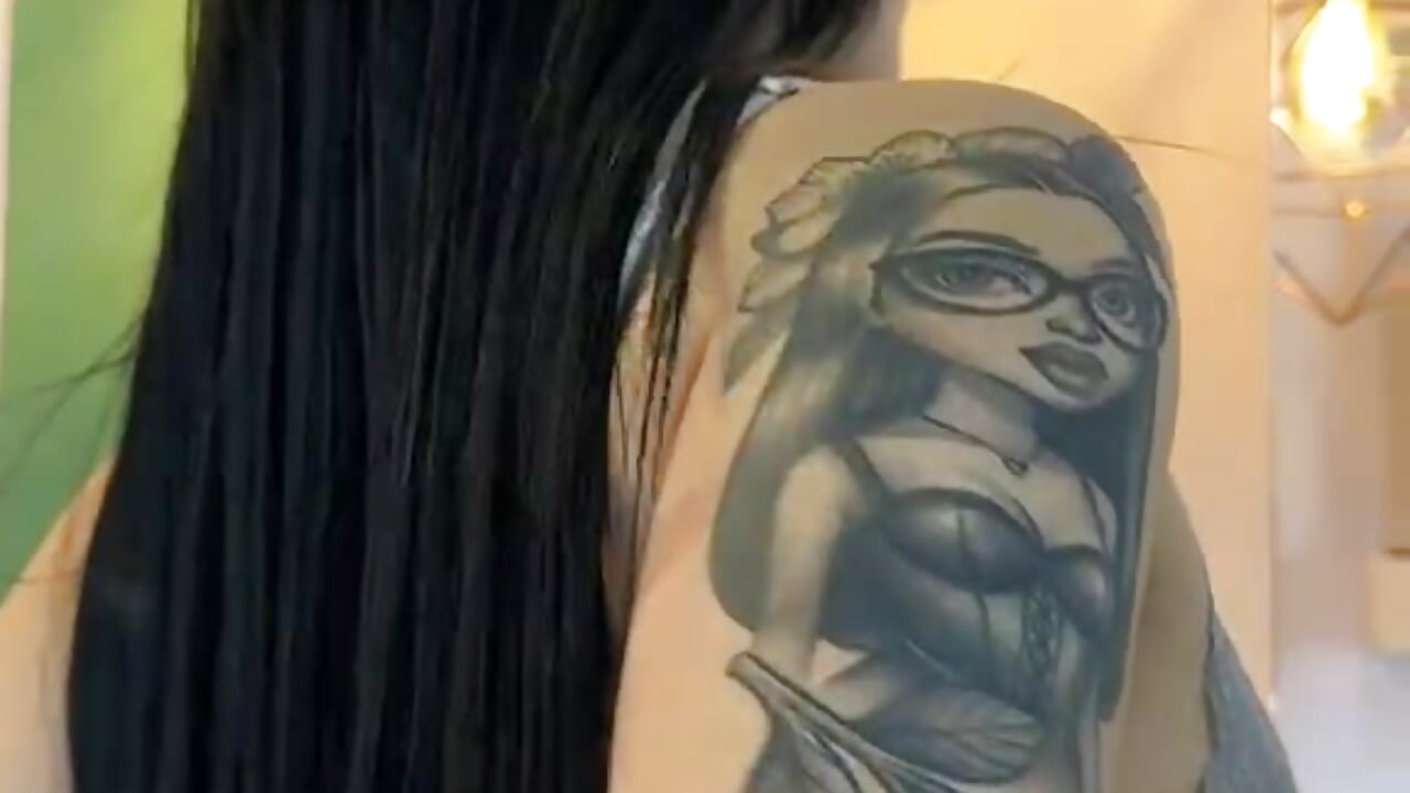 Girls Sexy Tatto - video by Sophia_Salem