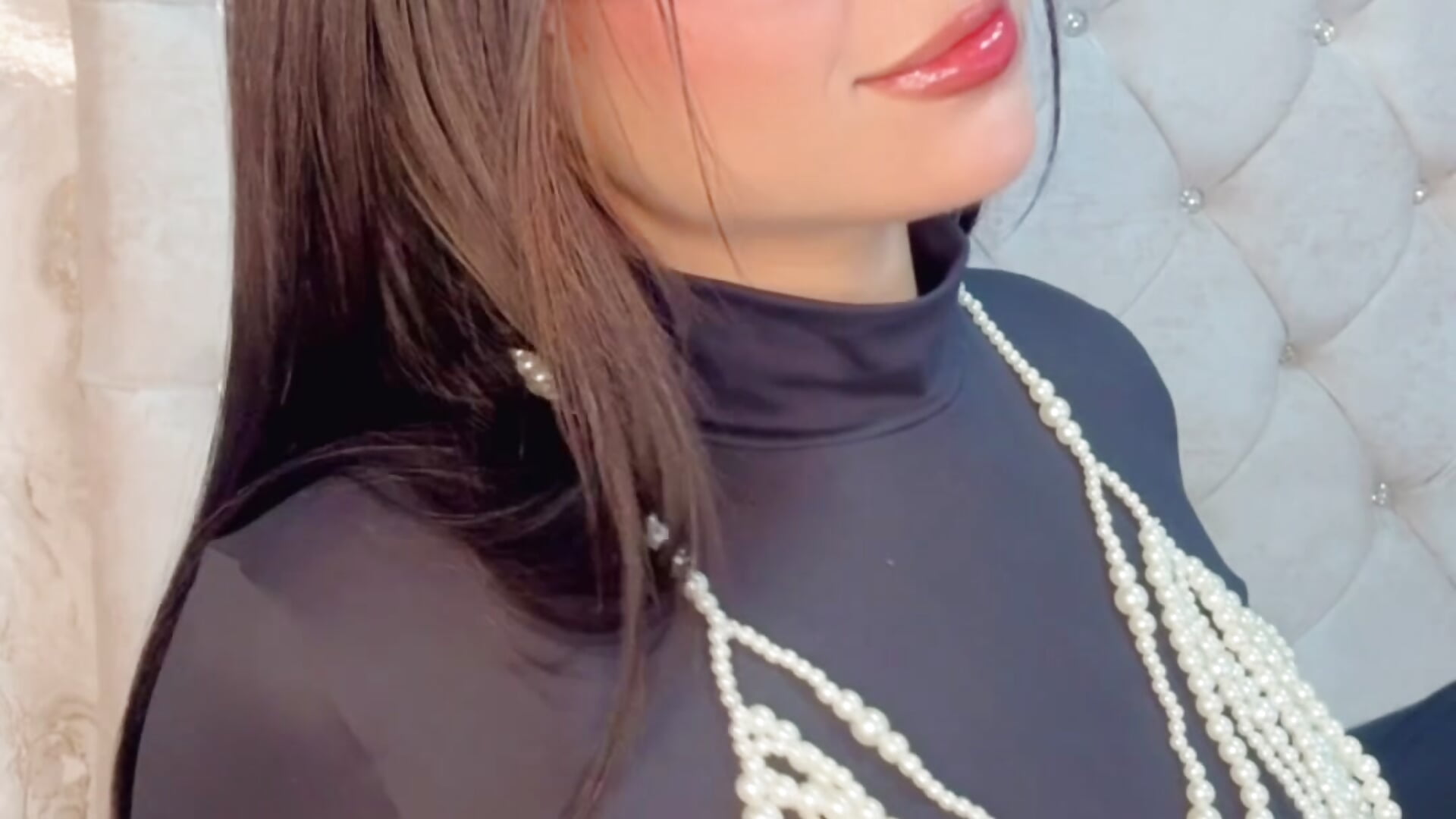 Black🖤 - video od modelky/modela Mianeilld_