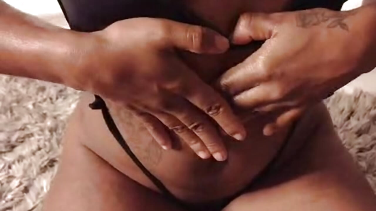 Hey bby, do u want feel me good? - Vídeo de KylieStarkx, modelo de vídeos