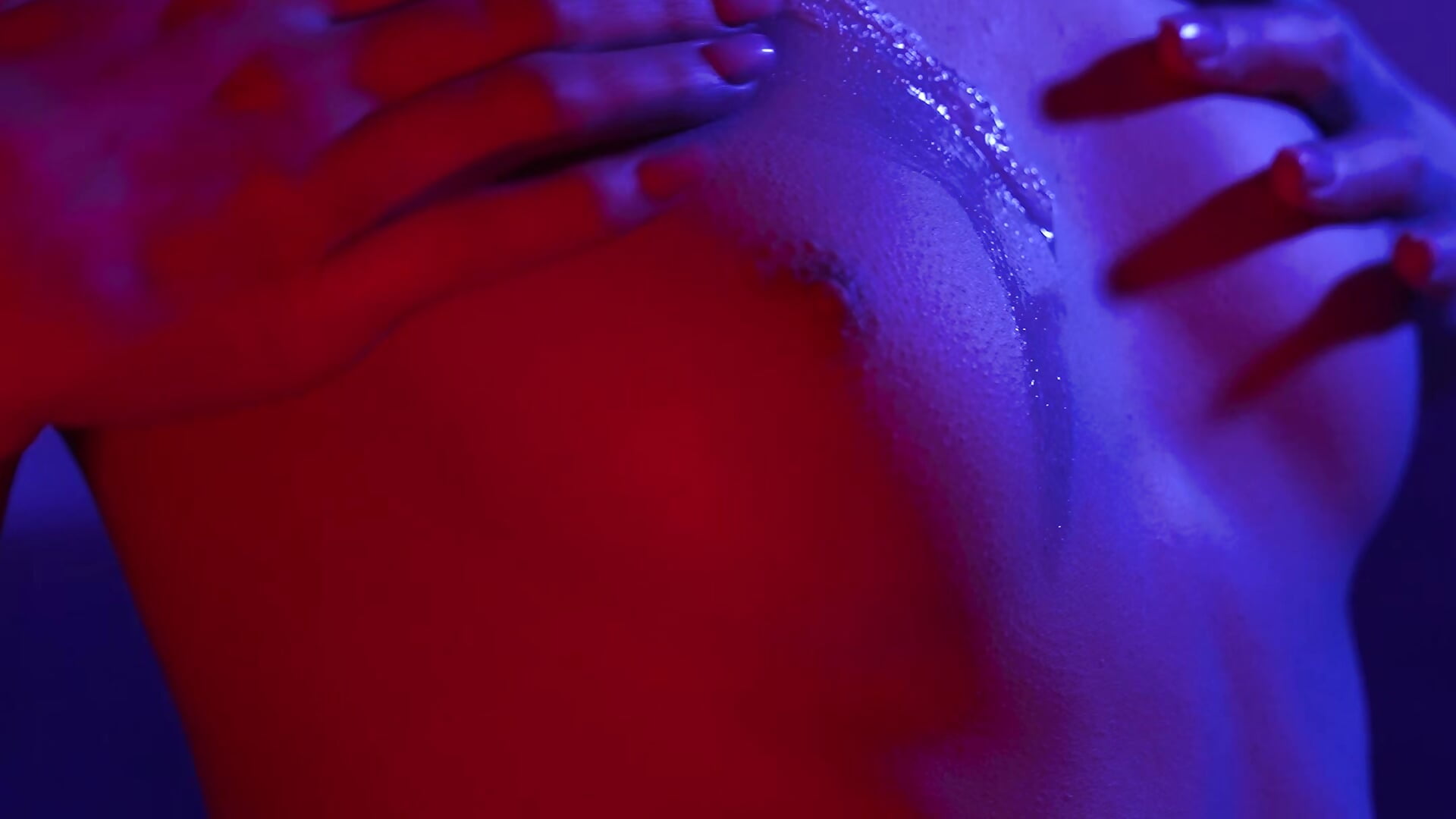 I want to make our evening even more interesting– EffieHenri kameramodell videója