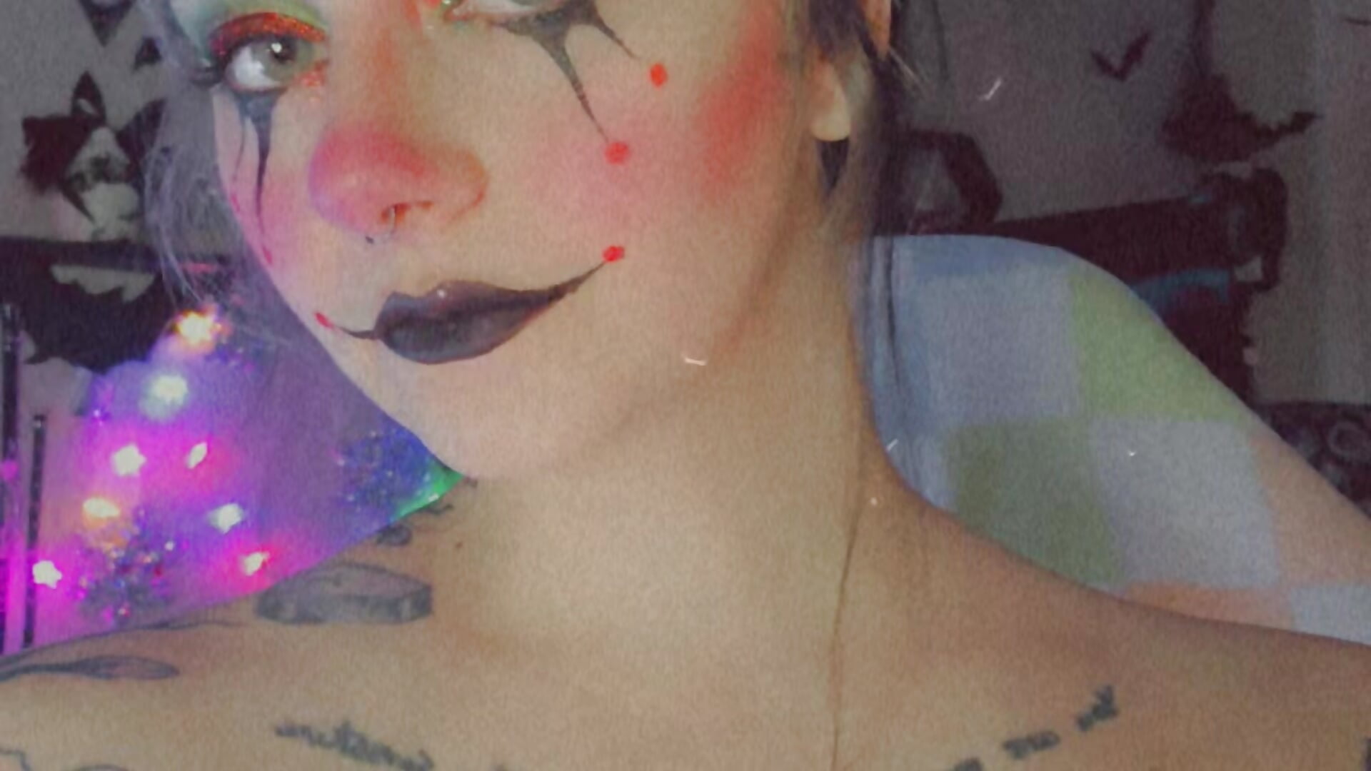 Christmas clown - video by inarafoxx cam model