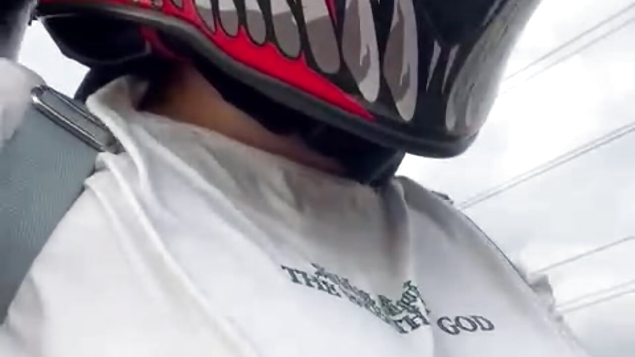 the breeze of the wind touching my nipples - Video von fer_ortega Cam-Model