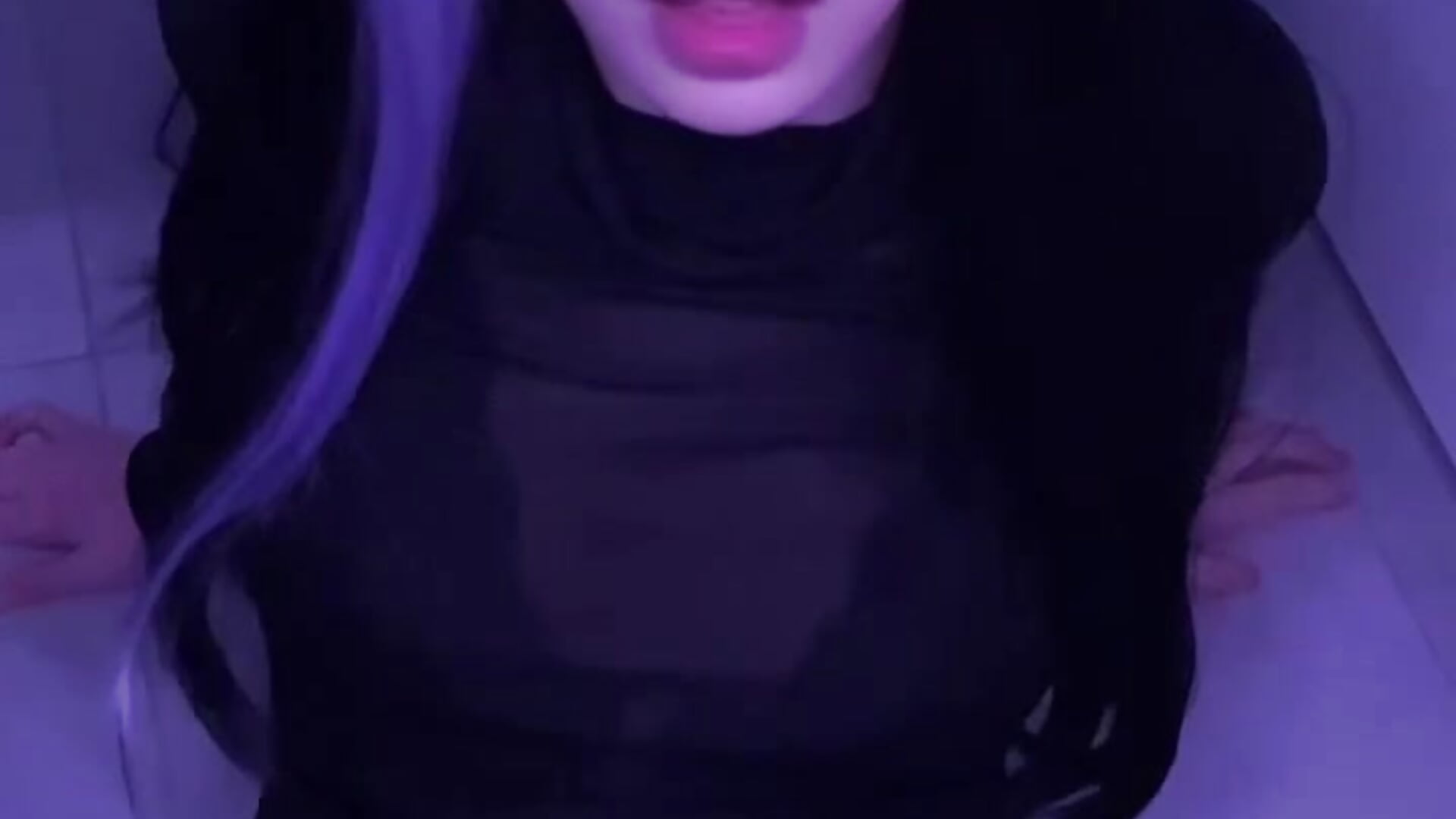 IMG_0798 - video van shikowaifu cam-model