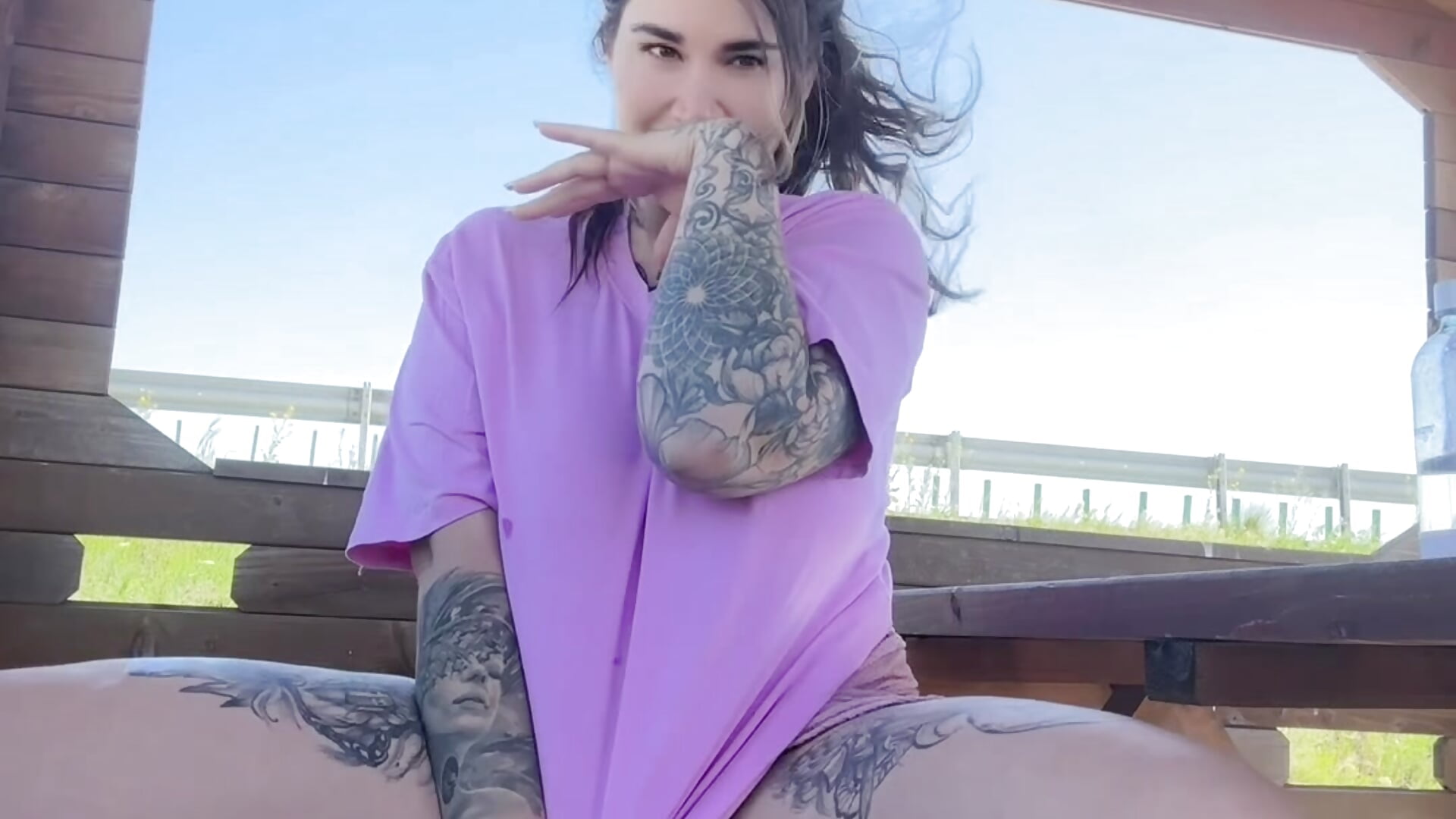 Public dildo mess — squirt exposed me - video by TattooGirlAlia cam model