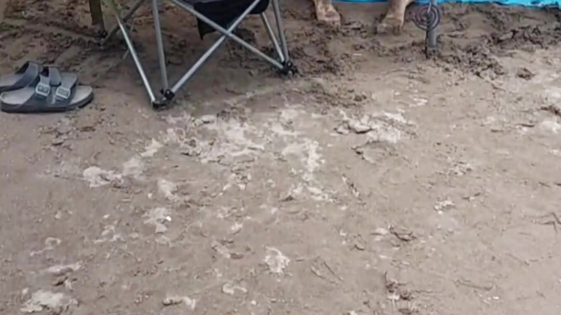 Plug & Beach - วิดีโอโดย AdventureRiders โมเดลแคม