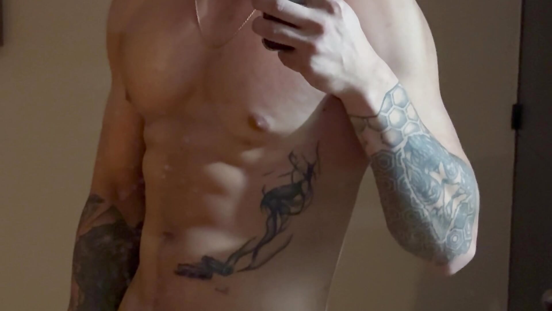 💪 sexy muscle boy masturbating 🍆💦 – video af ClayBrown_ cam-model