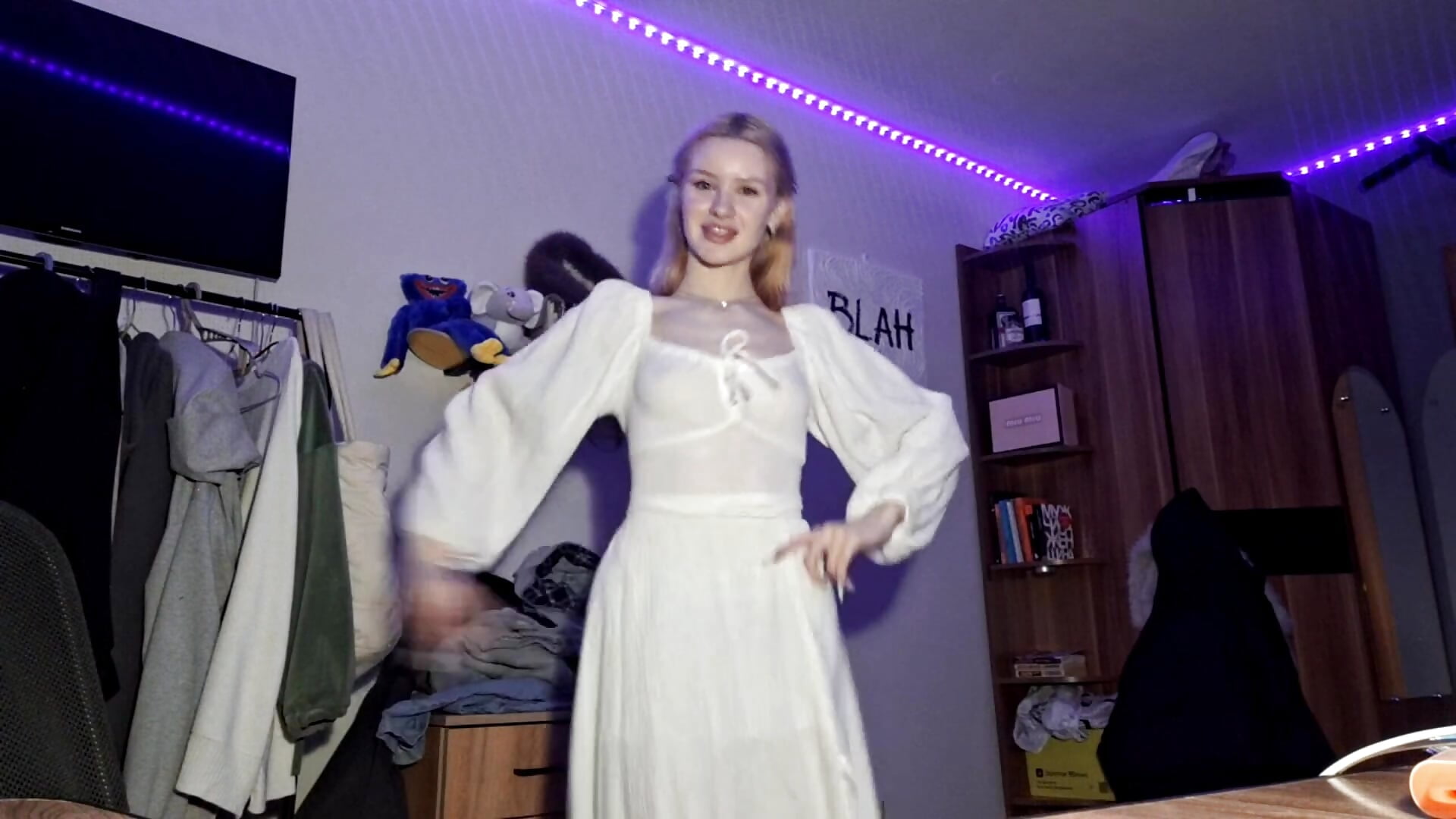 Happy dance - ChongTreece 캠 모델의 동영상