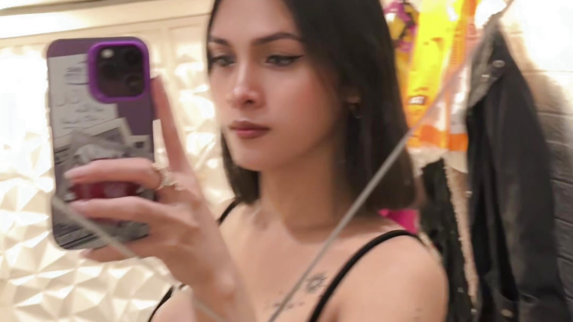 Big Boobs – video modela na kameri Ts_HardCockk