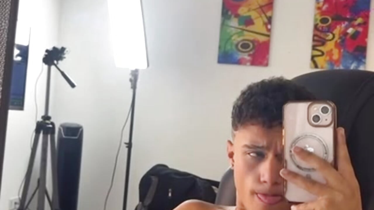 Dominik_Souza - вебкам модель избранные видео 3511