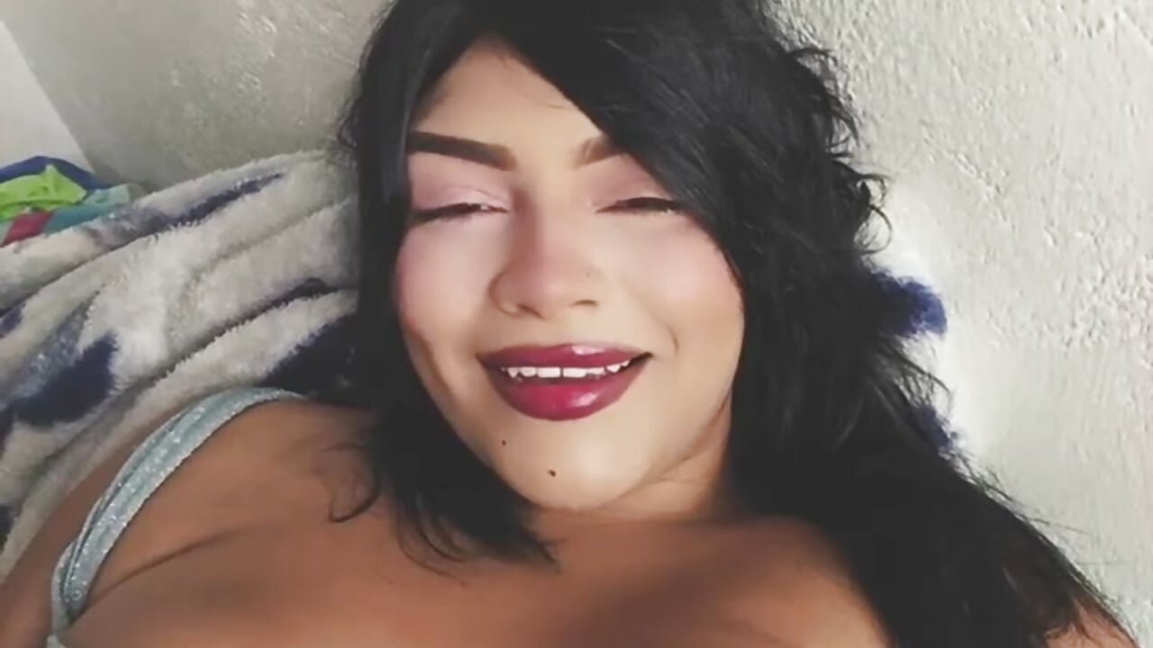 ❤️ - video by angela_sex_x cam model