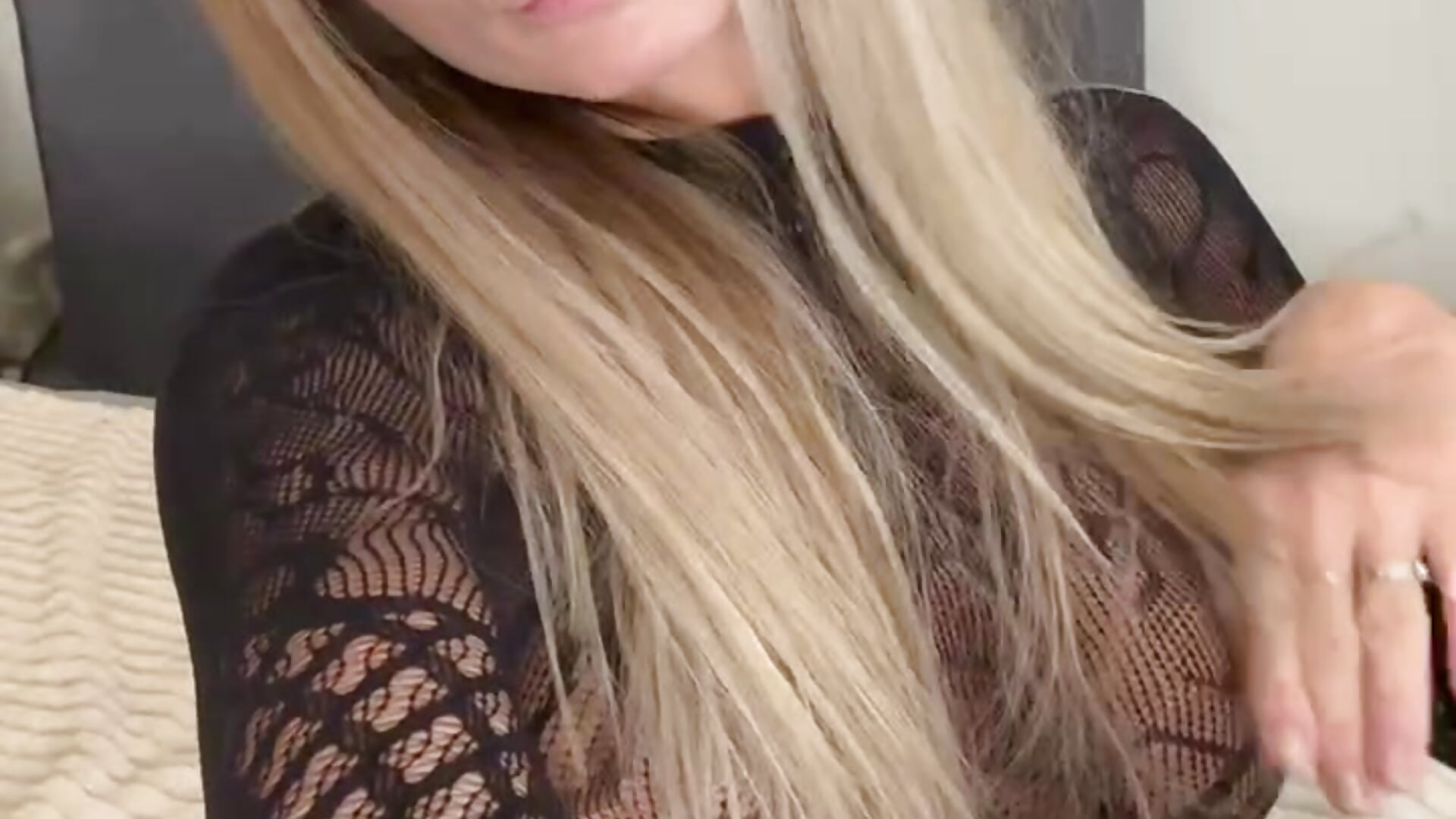 a little teaser for you ^^ - vídeo de nikolemolly modelo de câmara