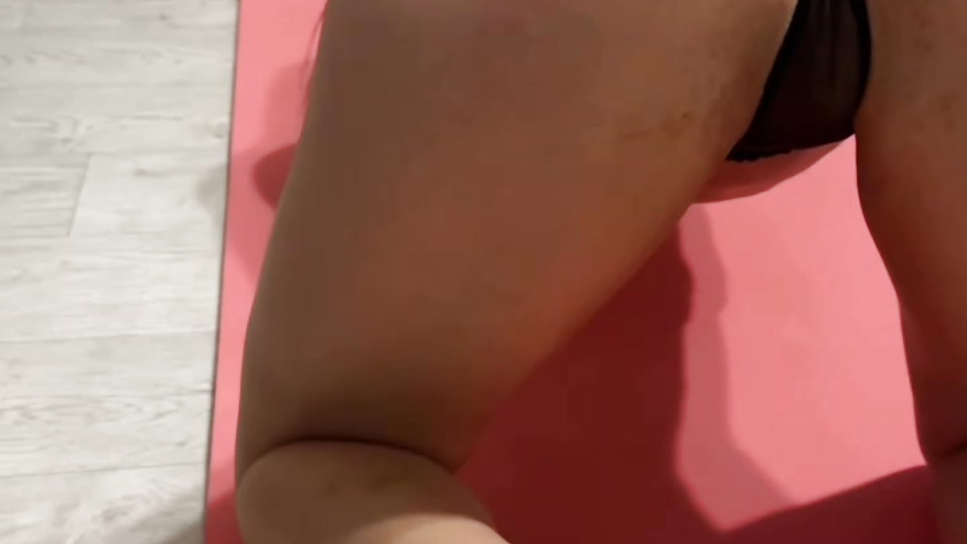 We need stretching! Will you join us? - video av EvaSweetMe cam-modell