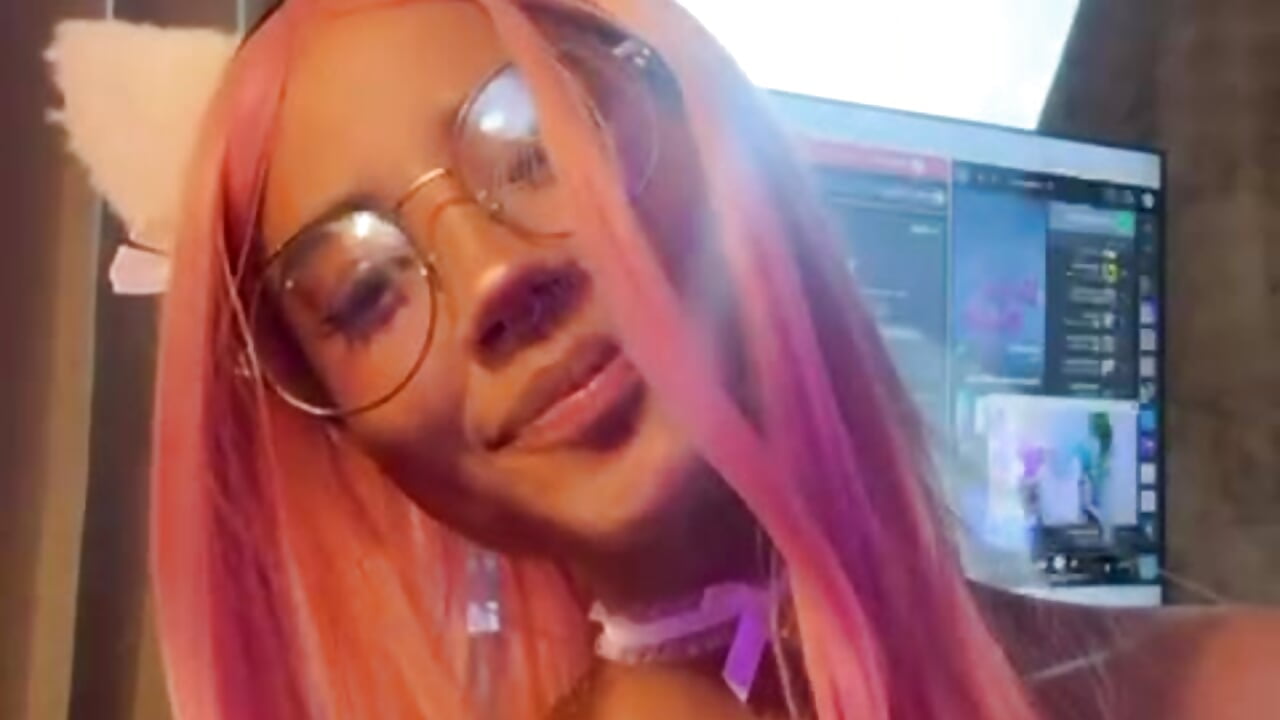 Hello everyone - vídeo de la modelo de cam Lia_flor