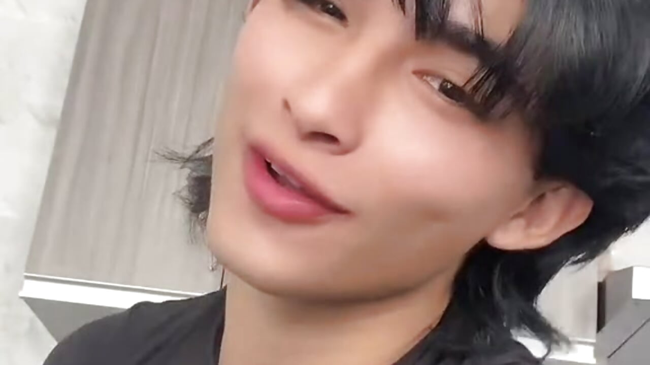 Hi Guys!! 💝 – video od webkamerové modelky Joon__min