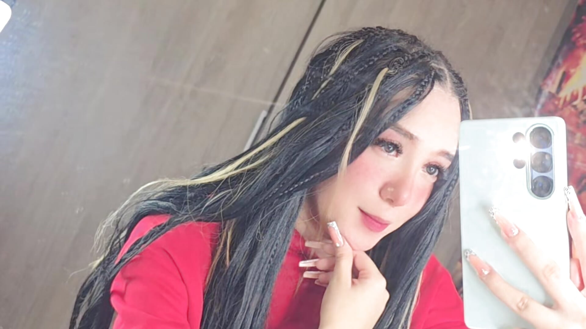 1002637798 – видео вебкам-модели alaia_princess