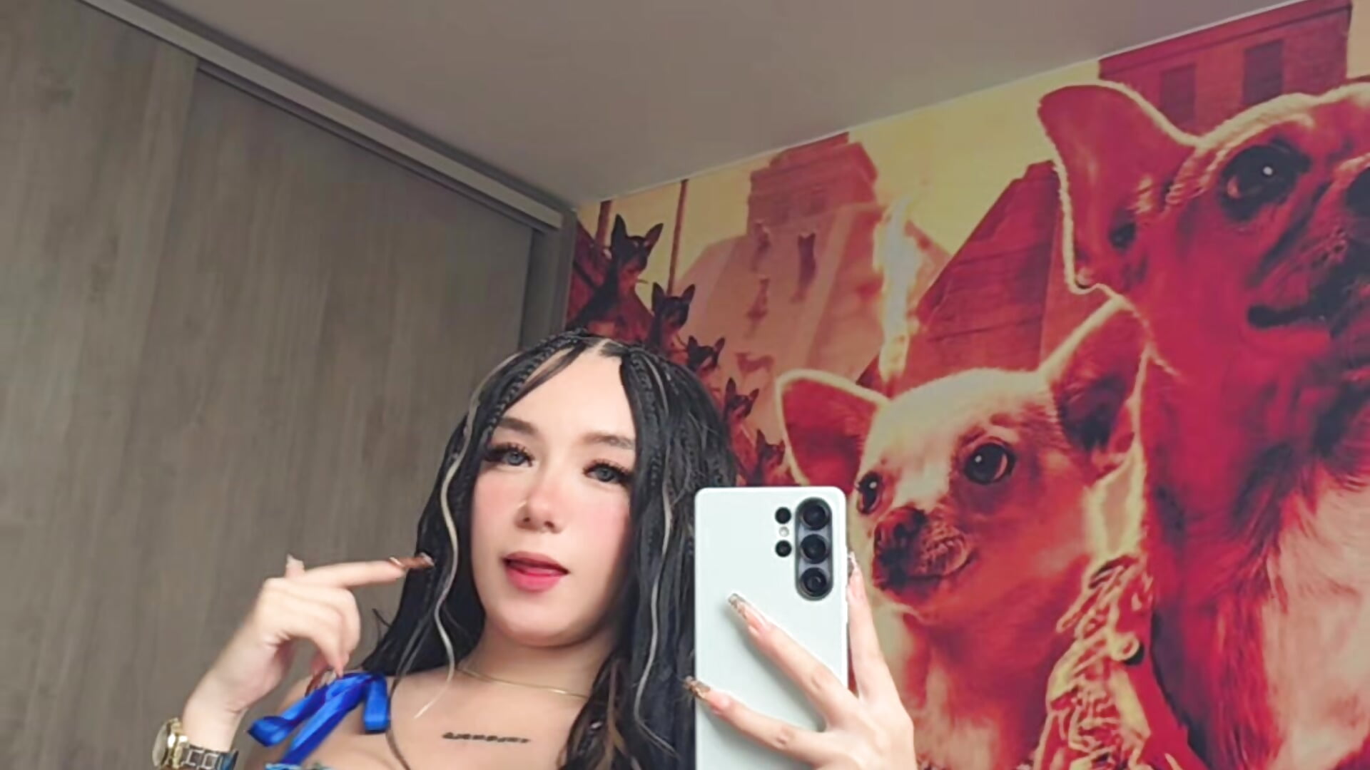 1002533638 - vídeo de alaia_princess modelo de câmara