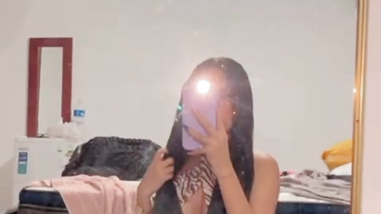 🫠 - วิดีโอโดย alaia_princess โมเดลแคม