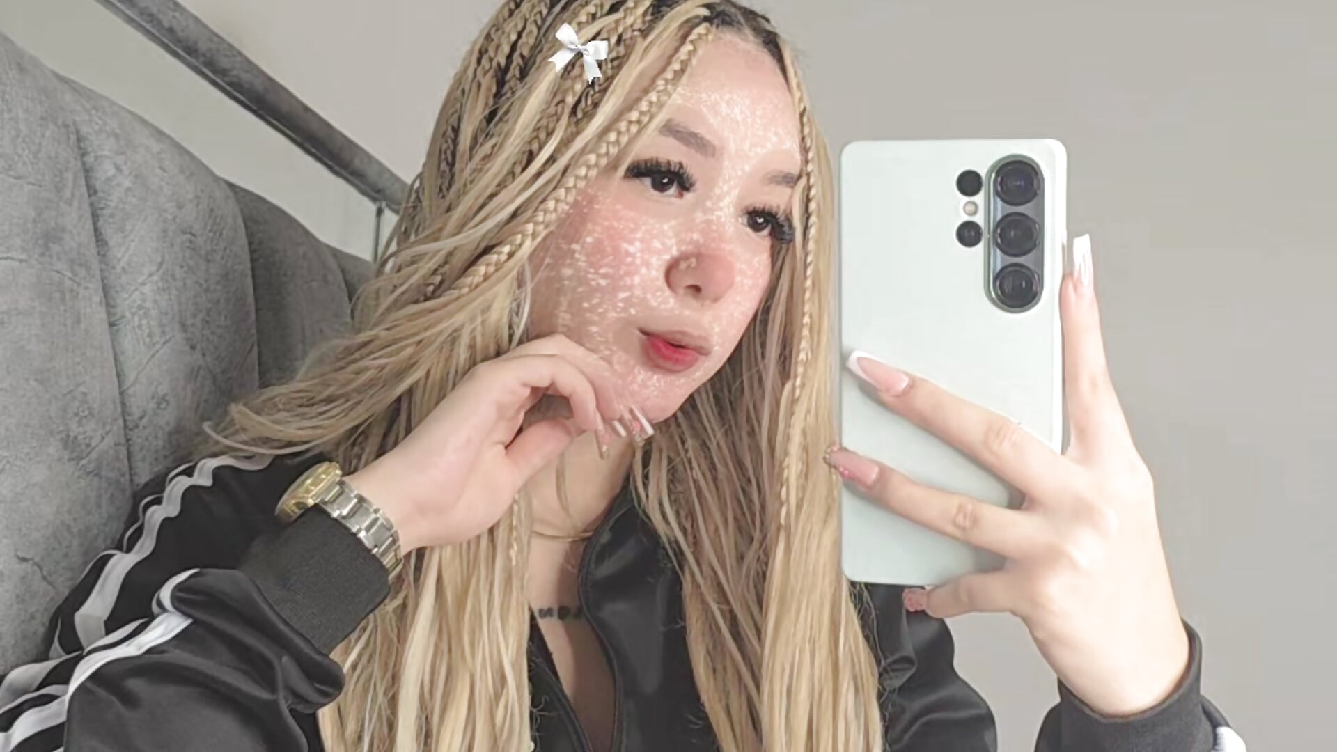 1000008216 - video by alaia_princess cam model