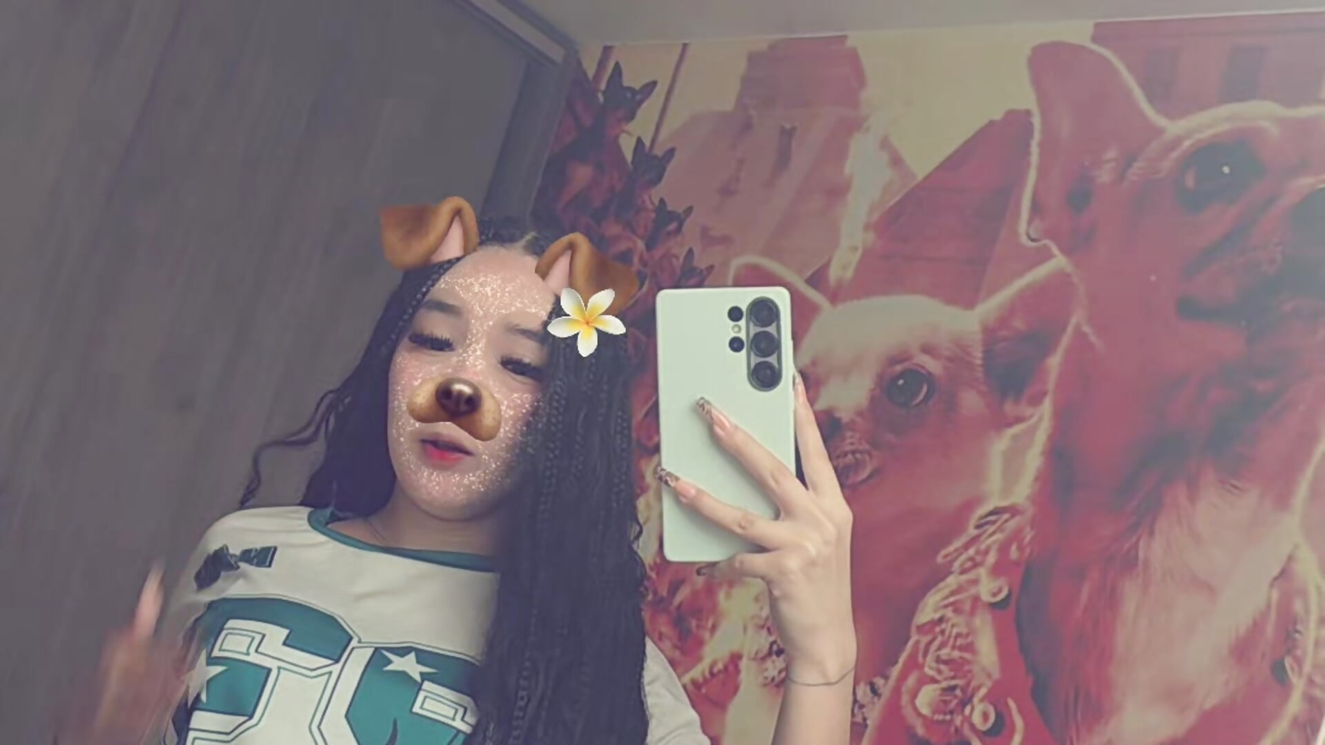 1002524345 - vídeo de alaia_princess modelo de câmara