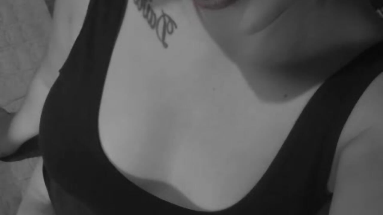 kiss yes💋 – video modela na kameri Mila_seduction