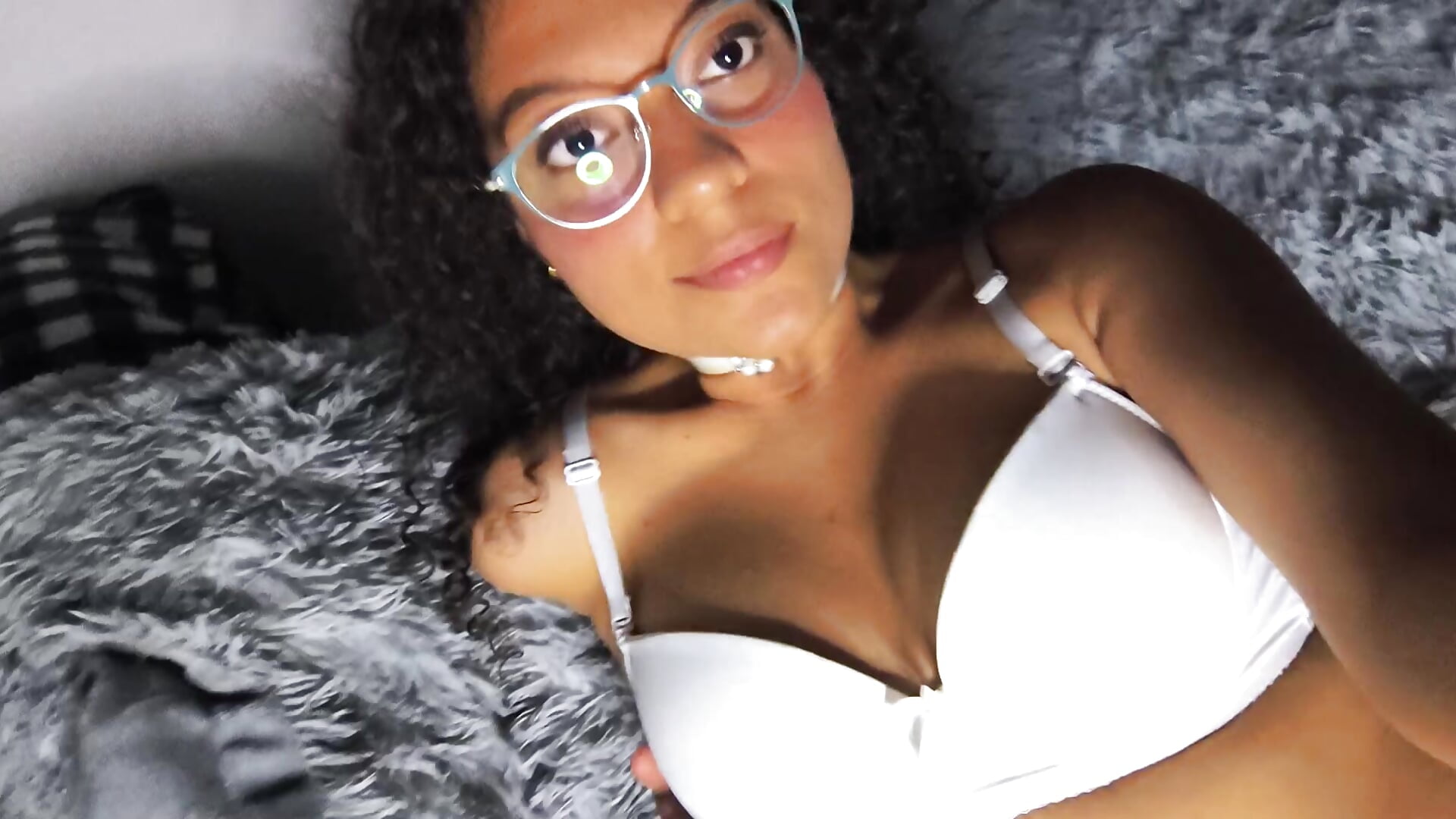 Hey! If you want to see more, feel free to follow me. We can be friends 🔥🫦 - video av CristalXO cam-modell