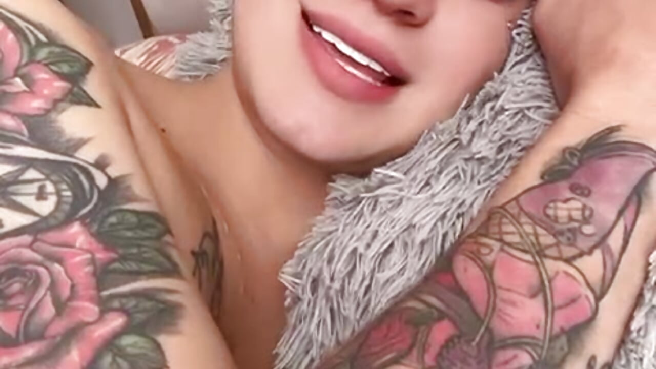 kiss mee love 💖💖 - vídeo de la modelo de cam samy_lancaster