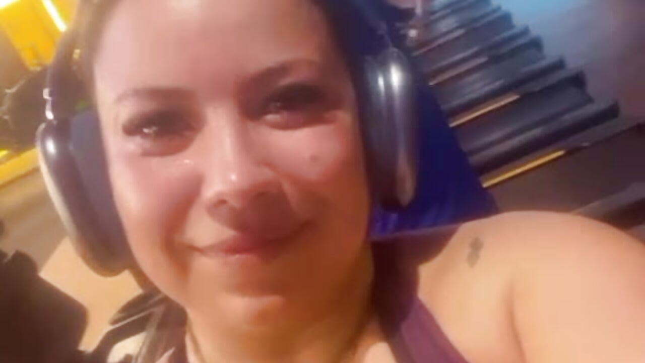 WhatsApp Video 2026-03-30 at 2.51.05 PM.mp4 - відео від вебкаммоделі valle_salvaje