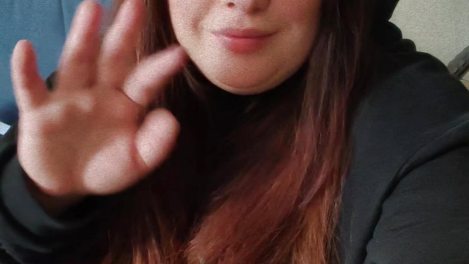 Snapchat-1650395322 – video modela na kameri Elina-Bondi