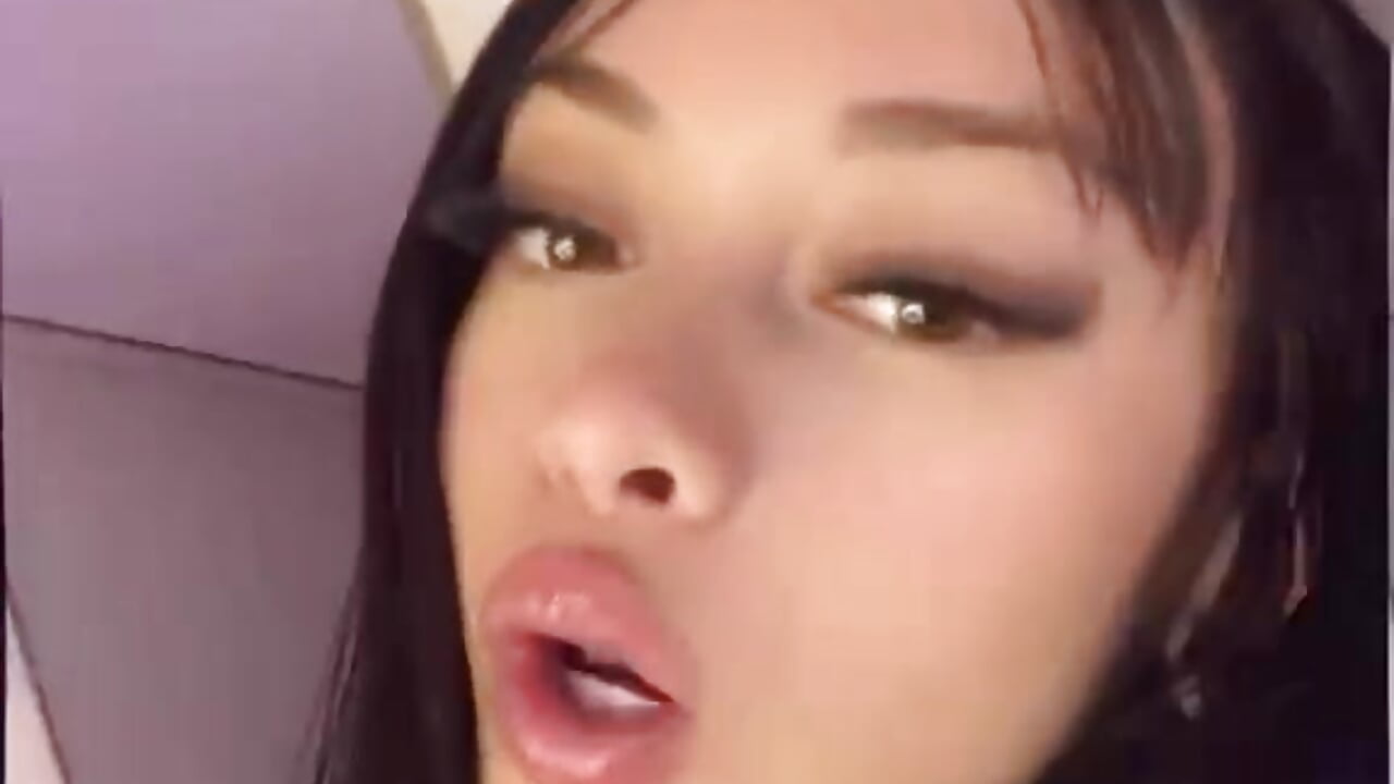 I'm waiting for you 😘 - video oleh model kamera Melisaahot