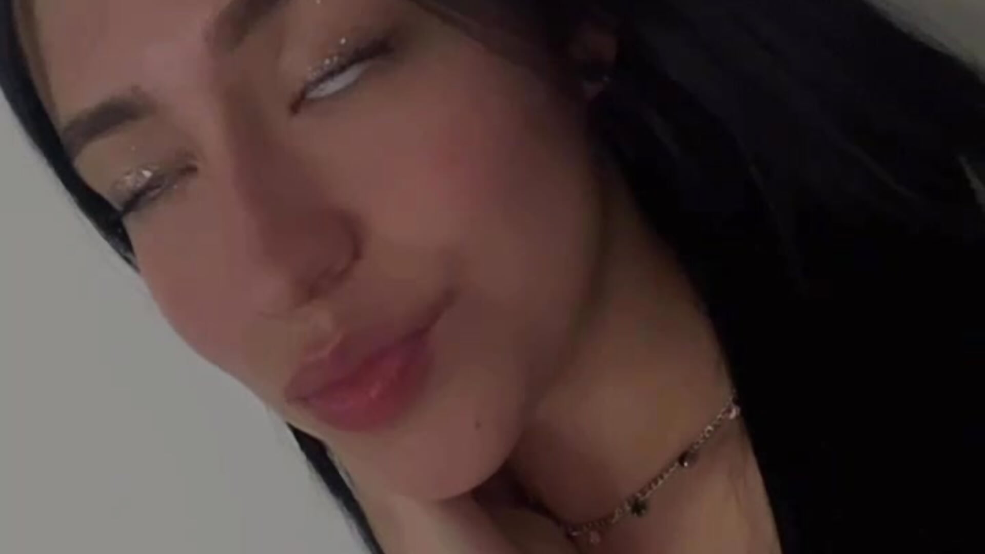 Me - video by VictoriaKay_2 cam model