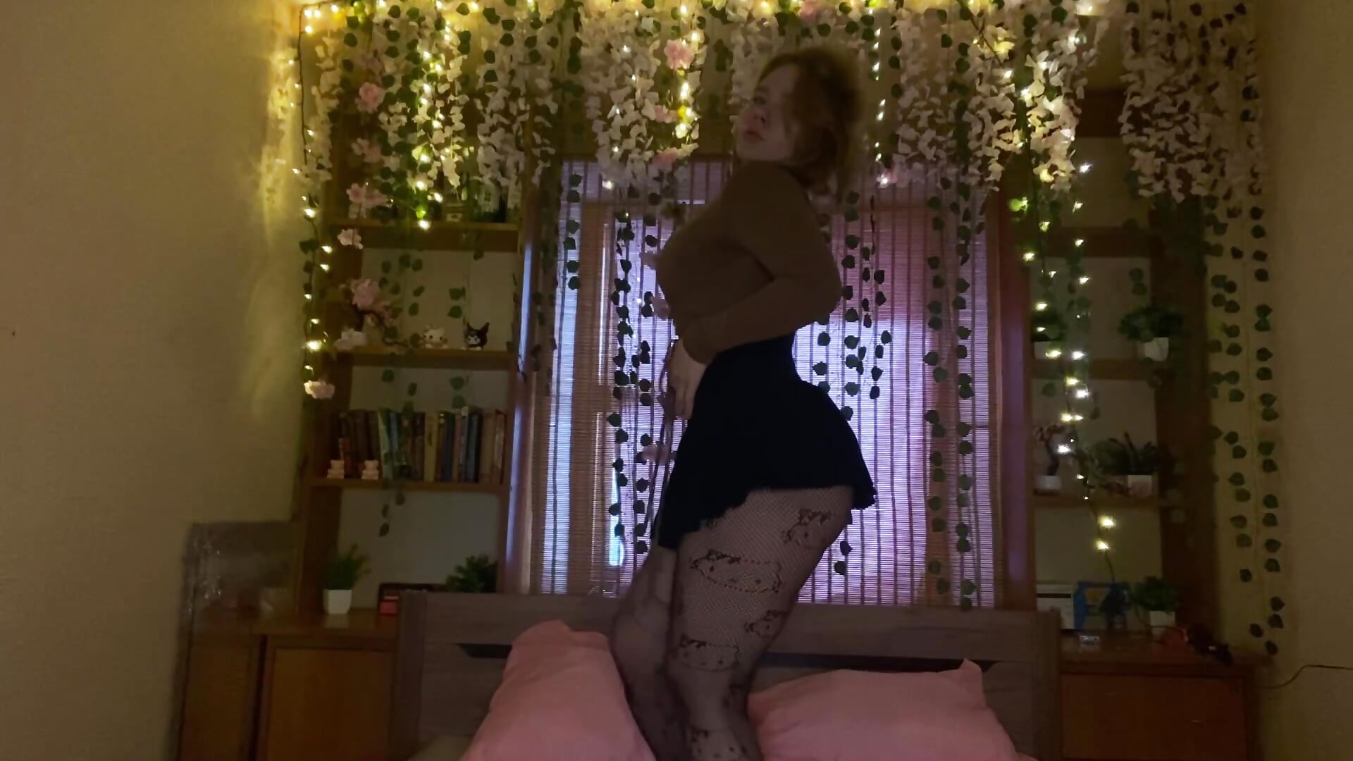 IMG_4100.MOV– SayanaFox kameramodell videója