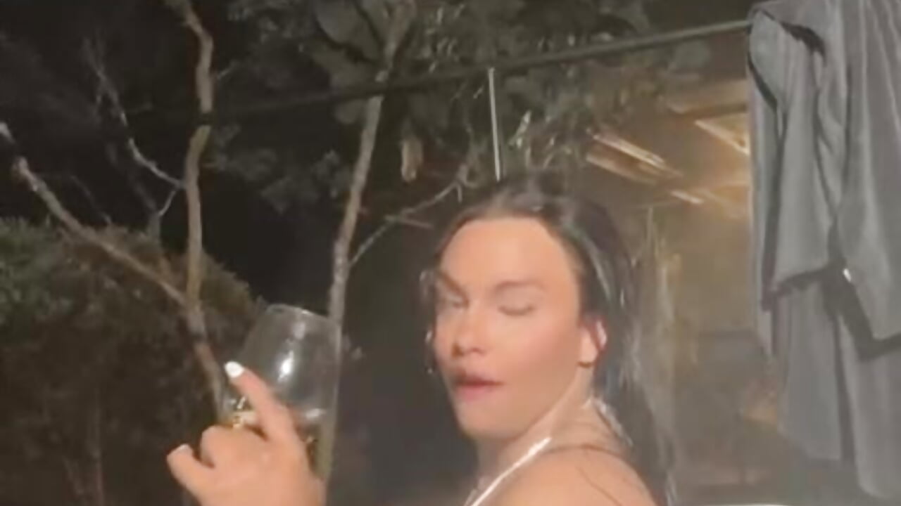 I am so wet and you are so delicious  💋💦 - Maia_Hotts adlı kamera modelinin videosu
