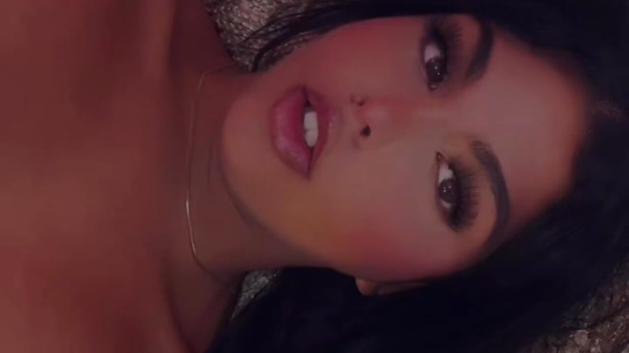 with you I want loves of many colors - video van Maia_Hotts cam-model
