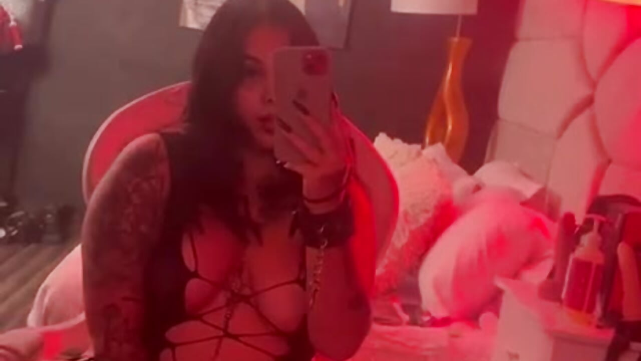 Get in my room. Sit down. Watch carefully… I’ll tell you exactly what to do next.” - video by AuroraRosee cam model