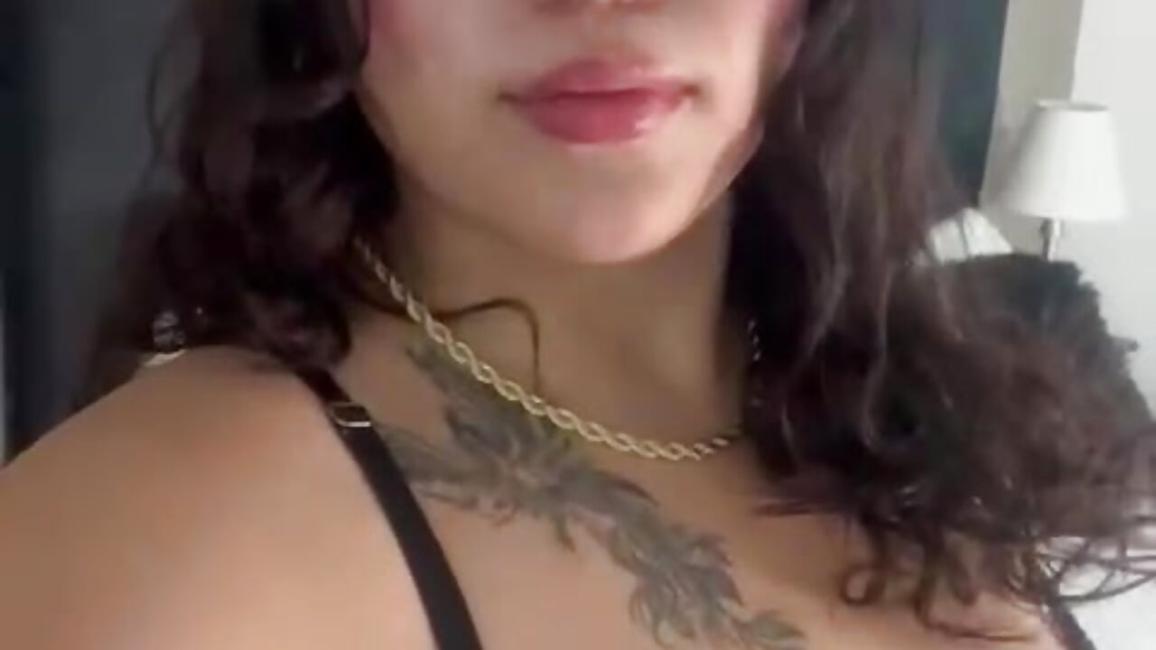 Every tip makes me move a little faster… - vídeo de AuroraRosee modelo de câmara