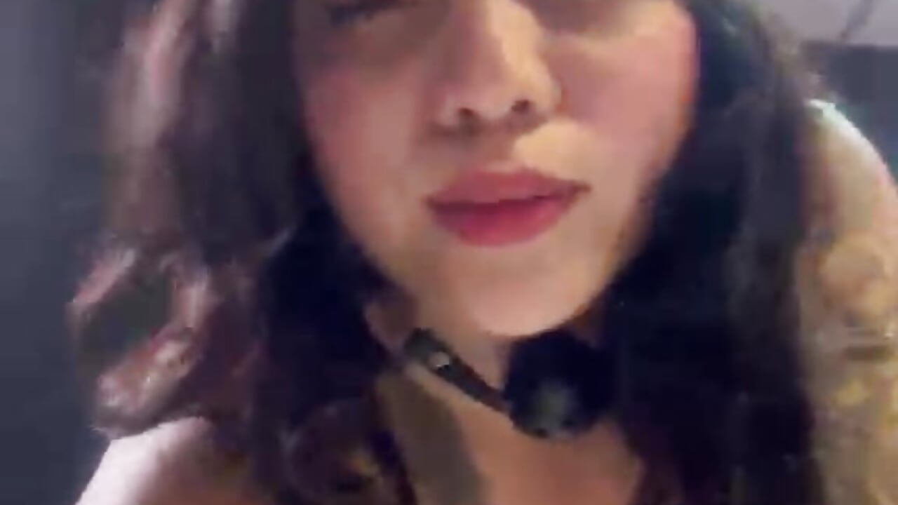 Say it… you want me 💭💋 - فيديو من AuroraRosee موديل الكام