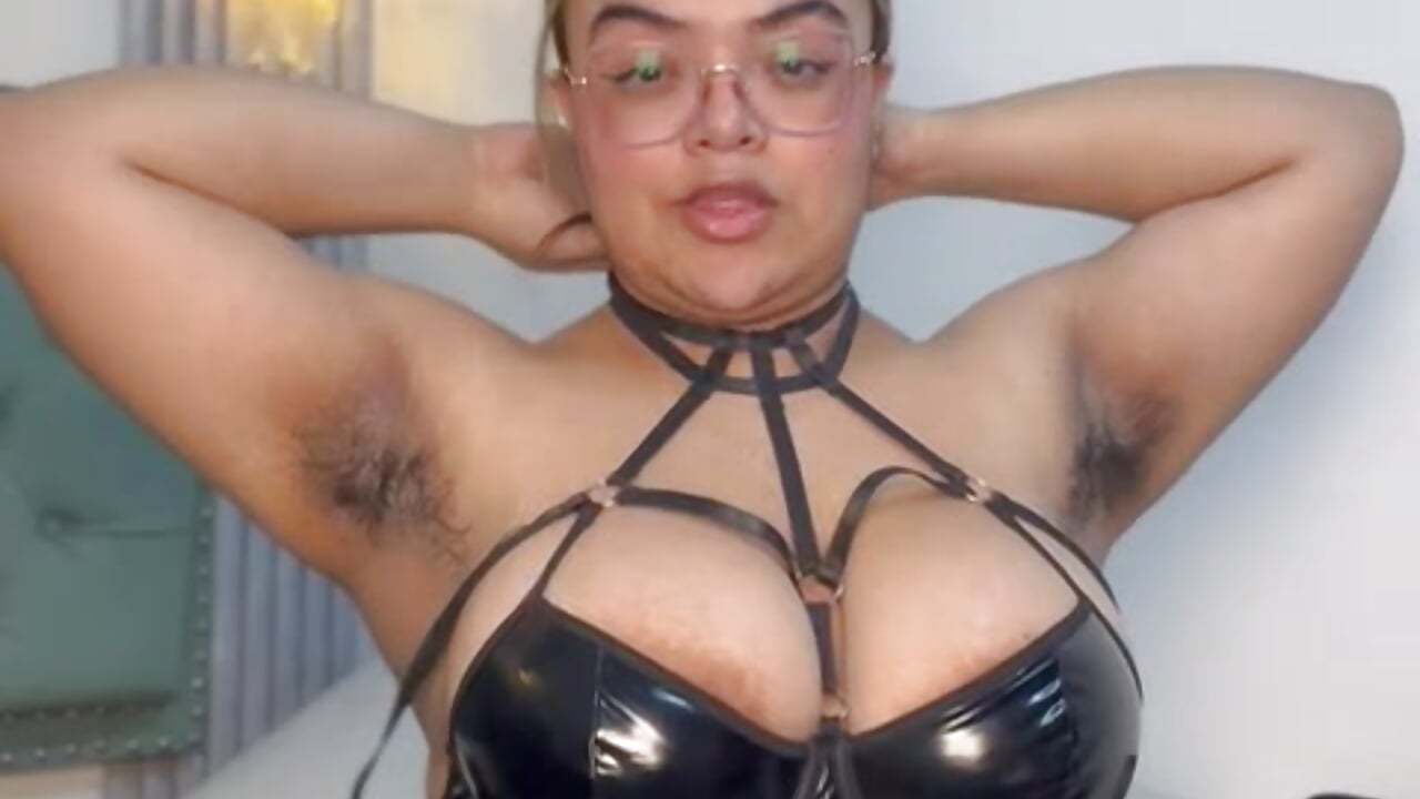 Look me play with my hairy pussy and ass