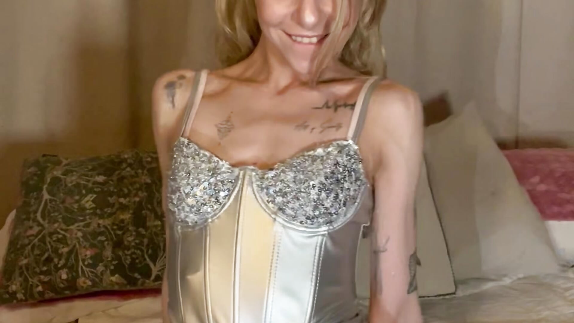 Olivia in her zone 🔥－カメラキャストのOlivia-Brooksの動画