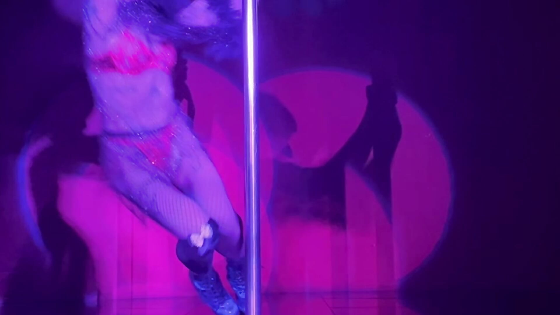 Olivia striptease dance - video av Olivia-Brooks cam-modell