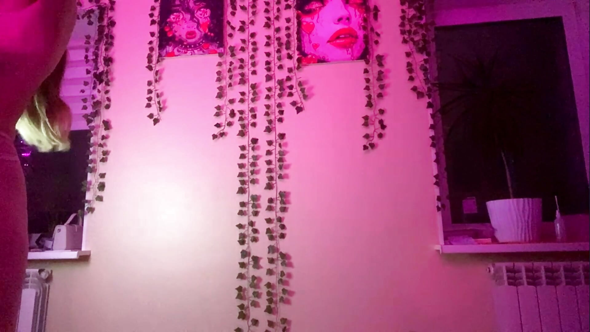 me just in panties) - vídeo de la modelo de cam PowderedTalc