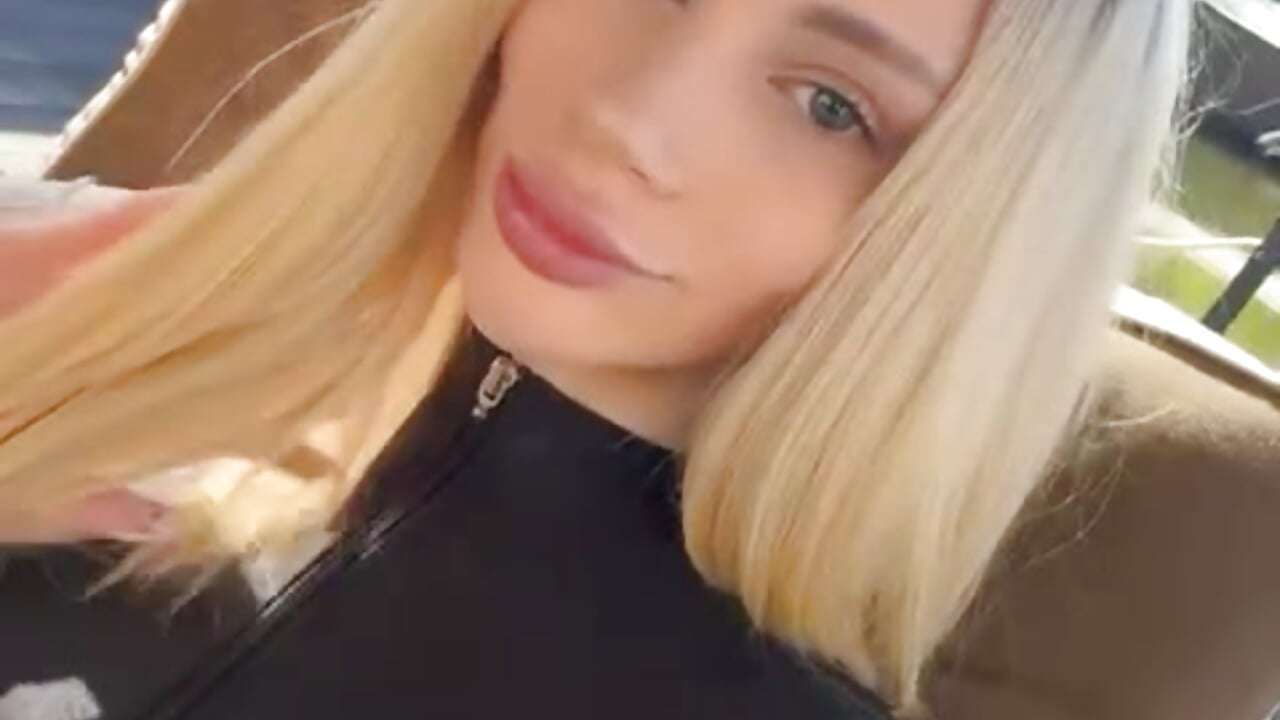 Just me - video BarbieKara kameramallilta