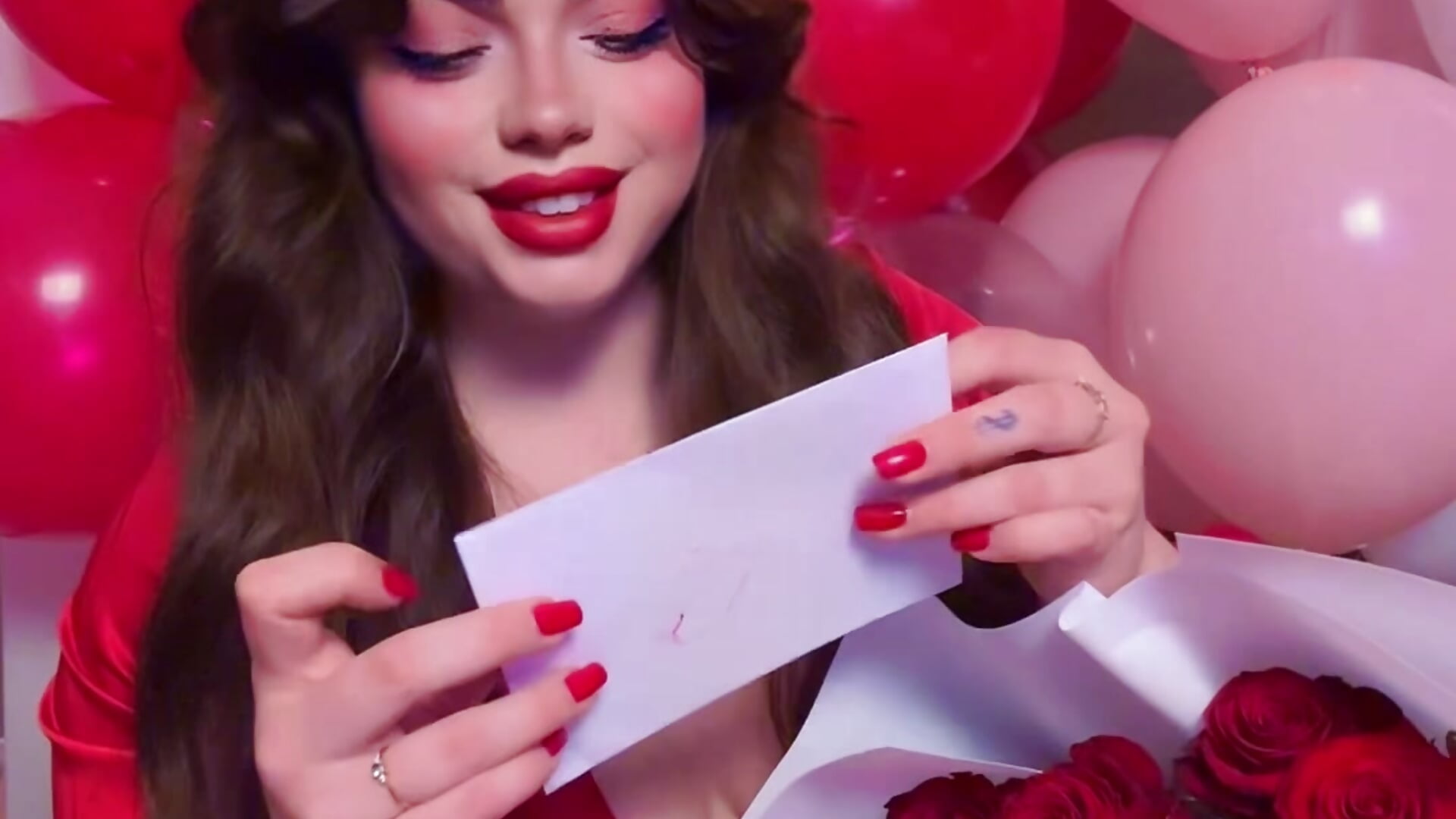 video-output-FAFE6B63-C37B-495C-B738-8BA2206AAE8D-1.mov - فيديو من AliraX موديل الكام