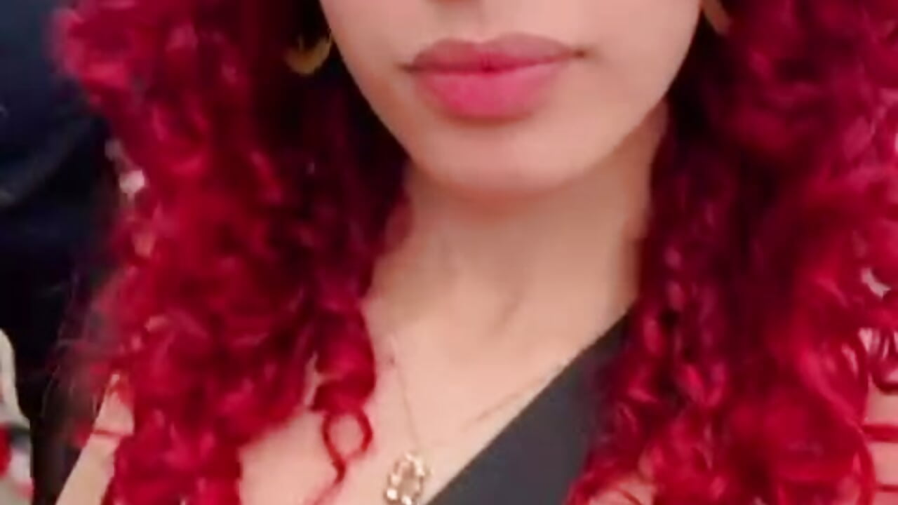 me– shaktikybele kameramodell videója