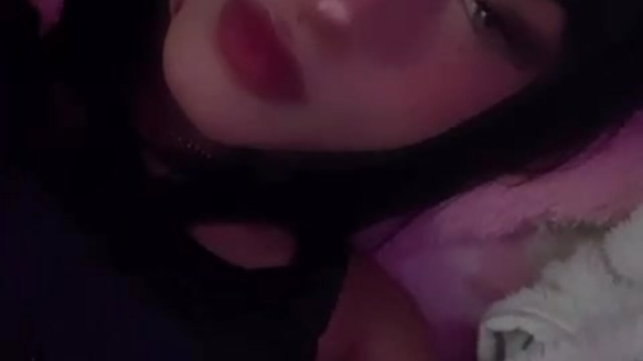 WhatsApp Video 2026-01-22 at 12,26,23 AM – video modela na kameri hannahmoonly